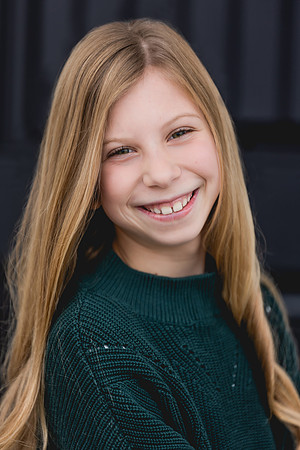 Hadley Headshot2022-2